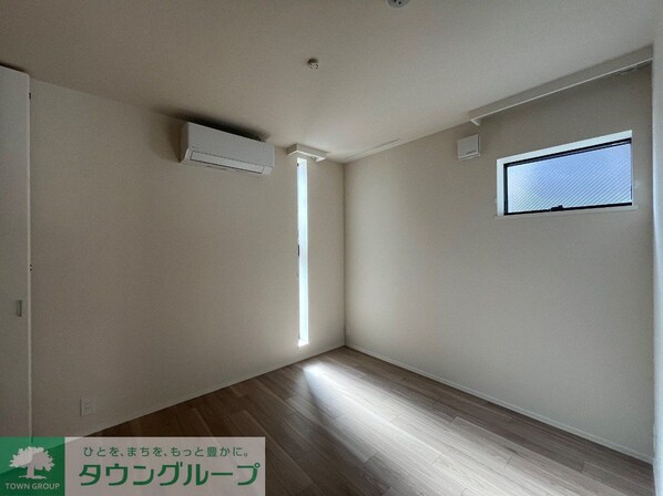 Chloe Westの物件内観写真